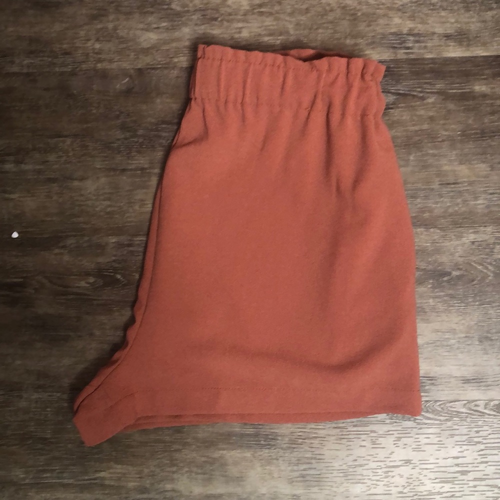 Elastic shorts